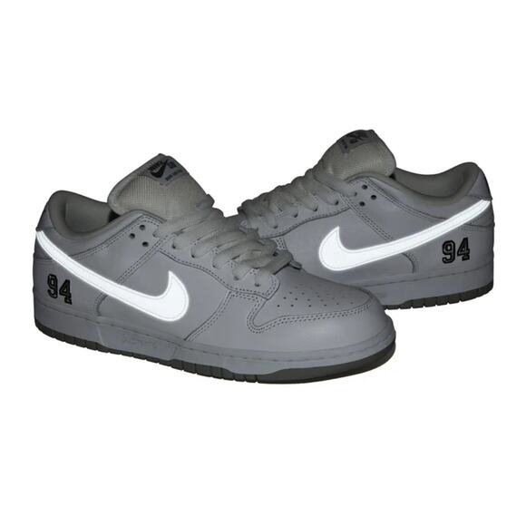 Supreme x Nike SB Dunk Low White HQ8488-100 Men’s Size 12 DS New 2025 In Hand - Picture 4 of 5